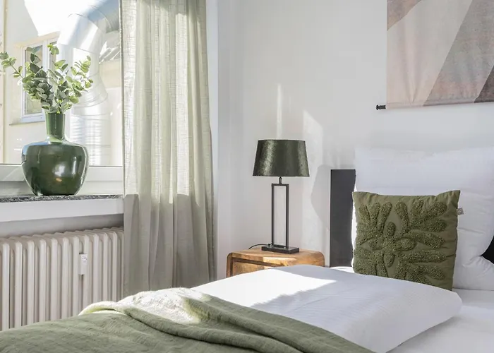 Apartment Center Dream - Netflix